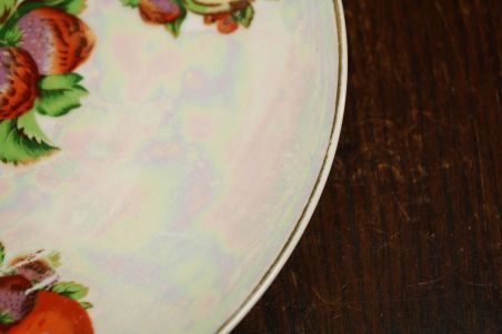 (n-8283) Pärlmutterpinnaga vaagen "Puuviljad"