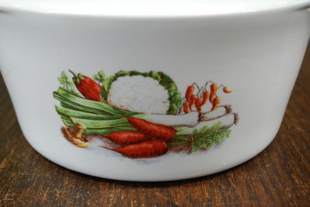 (n-8301) Köögiviljadega suurem ahjupott kaanega/ tirin