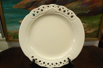 (n-8305/1) Tiffany Boutique, kreemikad pitsilised ülisuured praetaldrikud/ vaagnad, 6tk 2