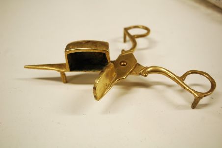 (n-7459) Küünlakustutaja