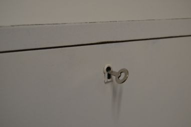 (L-888) Valge sekretär kirjutuslaud