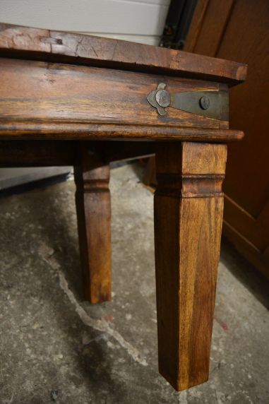 (n-8424) Puidust rustikaalne diivanilaud