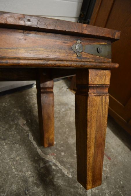 (n-8424) Puidust rustikaalne diivanilaud