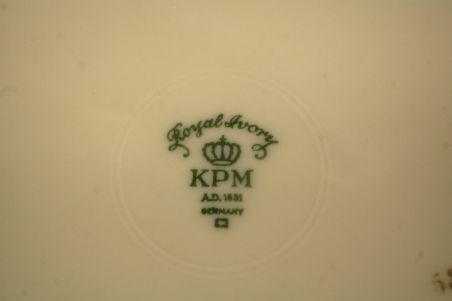 (n-8480) KPM, Royal Ivory sangadega vaagen