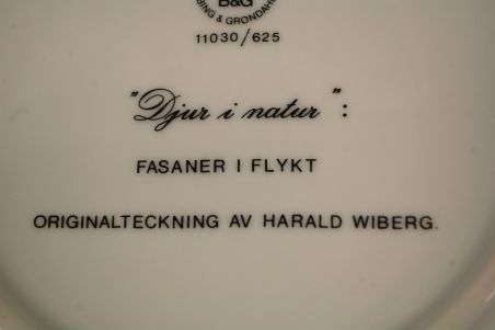 (n-8493) Bing & Grondahl, Harald Wierg, kollektsioontaldrik "Linnud" nr 11030/625
