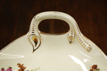 (n-8527/5) Kjoenhavns Porcellains Maleri, kreemikas lehekujuline vaagen