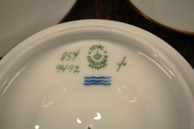 (n-8534/1) Royal Copenhagen, "Odense" koorekann ja suhrutoos komplektis