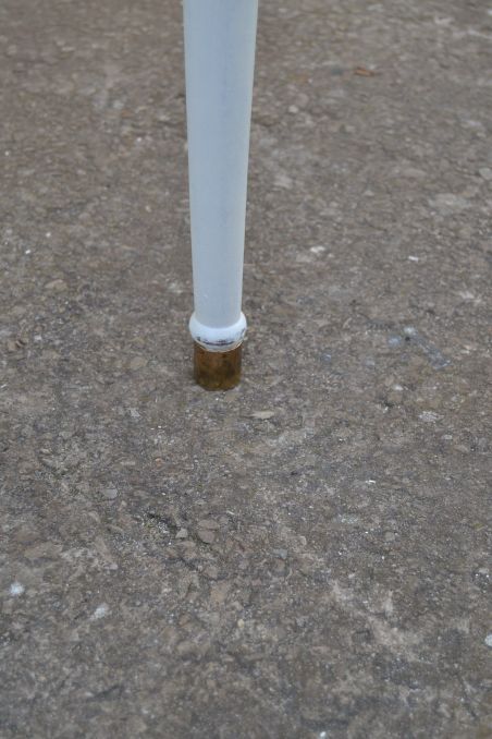 (L-899) Ümar valge söögilaud