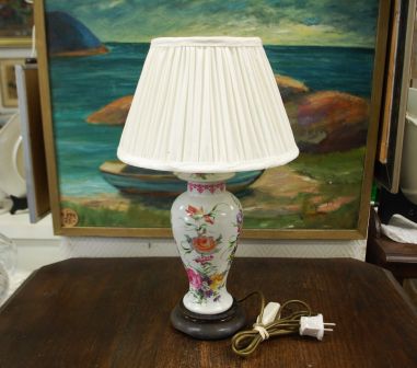 (n-8541) Porcelaines d Art de Rodez, lilleline laualamp