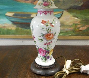 (n-8541) Porcelaines d Art de Rodez, lilleline laualamp 2