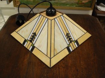 (L-900) Tiffany stiilis laelamp