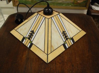 (L-900) Tiffany stiilis laelamp