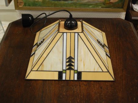 (L-900) Tiffany stiilis laelamp