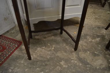 (n-8556/3) Lauake, viinamarja mustriga puidulõige