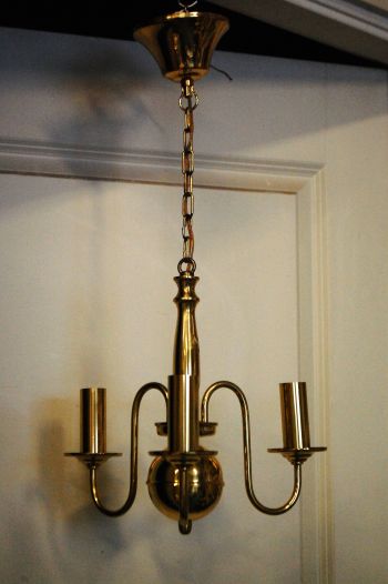 (L-321) Väiksem metallist laelamp