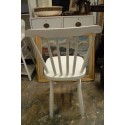 (L-357) Valge puidust tool
