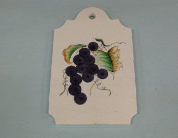 (n-3042/2) Juustualus-lõikelaud "Viinamarjad""